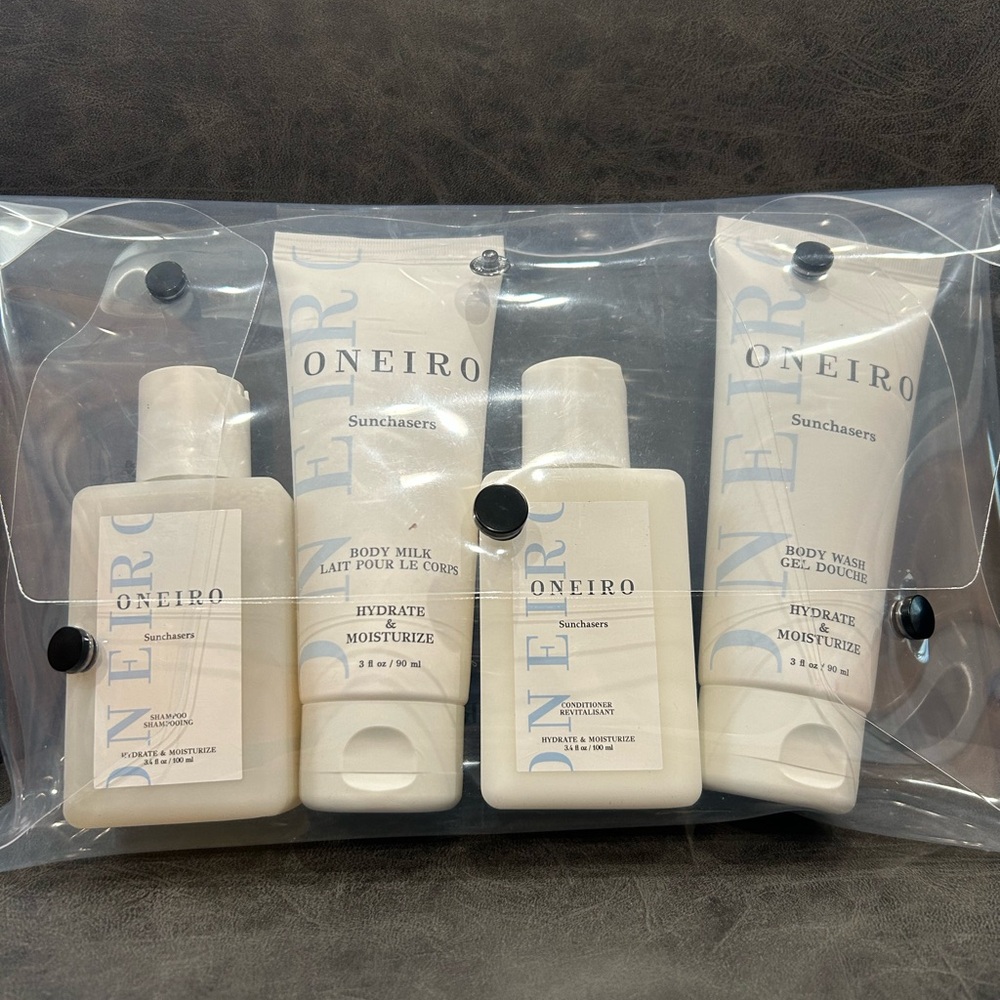 Oneiro 4 piece travel set